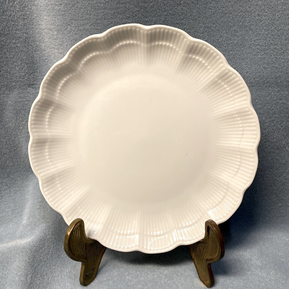 Kaiser ROMANTICA Dessert/Pie Plate 6-5/8-inch All White Ribbed/Scalloped